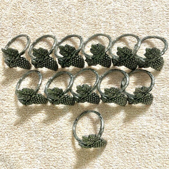 1980s Napkin Holder Ring 95% Pewter Heavy Metal Grapevine Dinner Wine Silver Vtg - Picture 3 of 7
